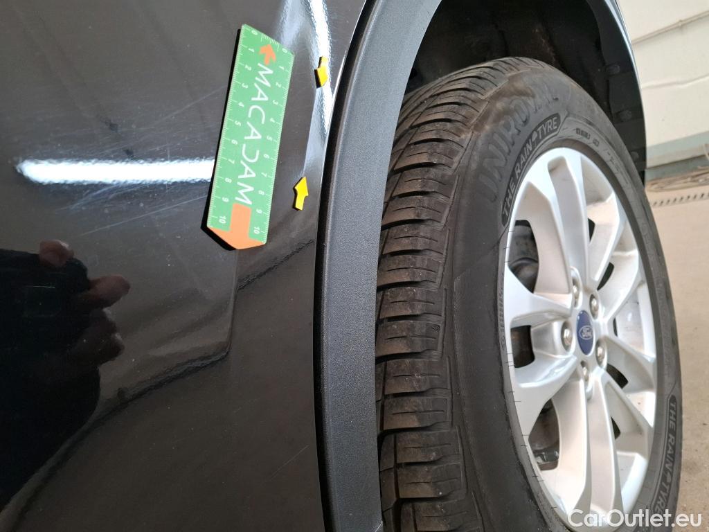  Ford  Kuga FORD  / 2019 / 5P / SUV 2.5 Dur 225 hybrid PHEV Pshift Titanium #4