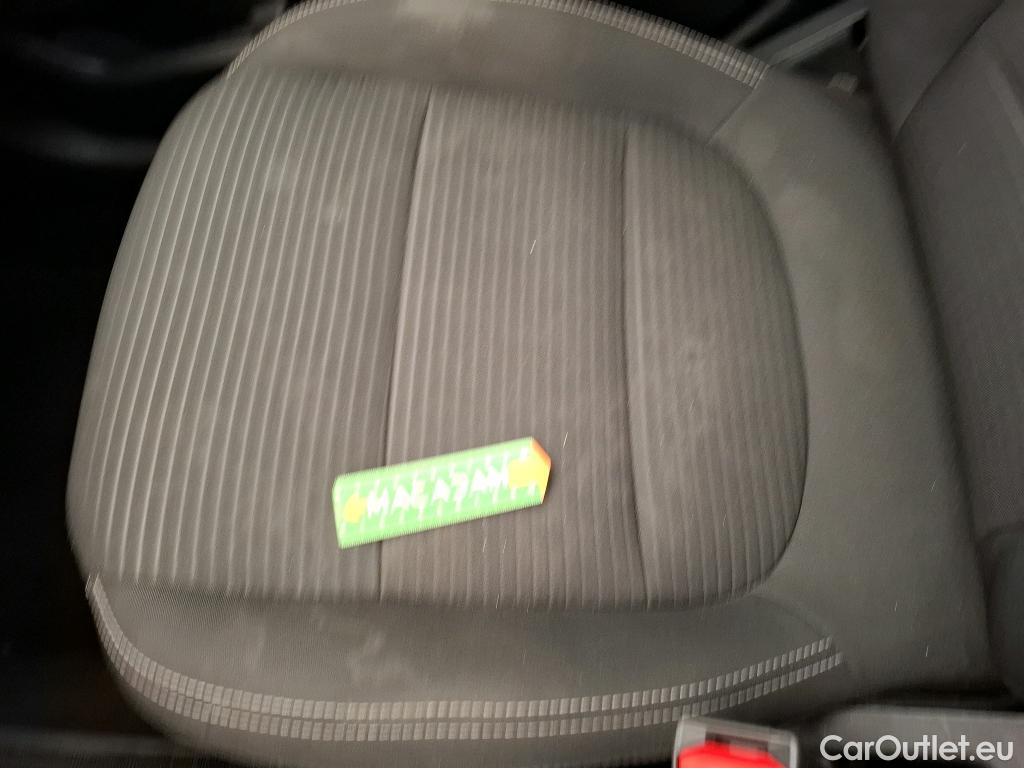  Ford  Kuga FORD  / 2019 / 5P / SUV 2.5 Dur 225 hybrid PHEV Pshift Titanium #44