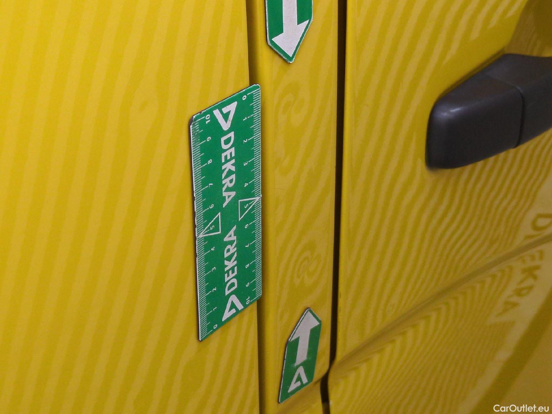  Renault  Master RENAULT  / 2019 / 4P / Fourgon tôlé FG Z.E.Tr CF F3100 L2H2 R75 AI - 19 #31