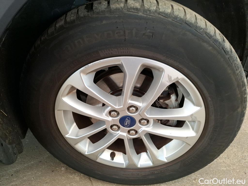  Ford  Kuga FORD  / 2019 / 5P / SUV 2.5 Dur 225 hybrid PHEV Pshift Titanium #23