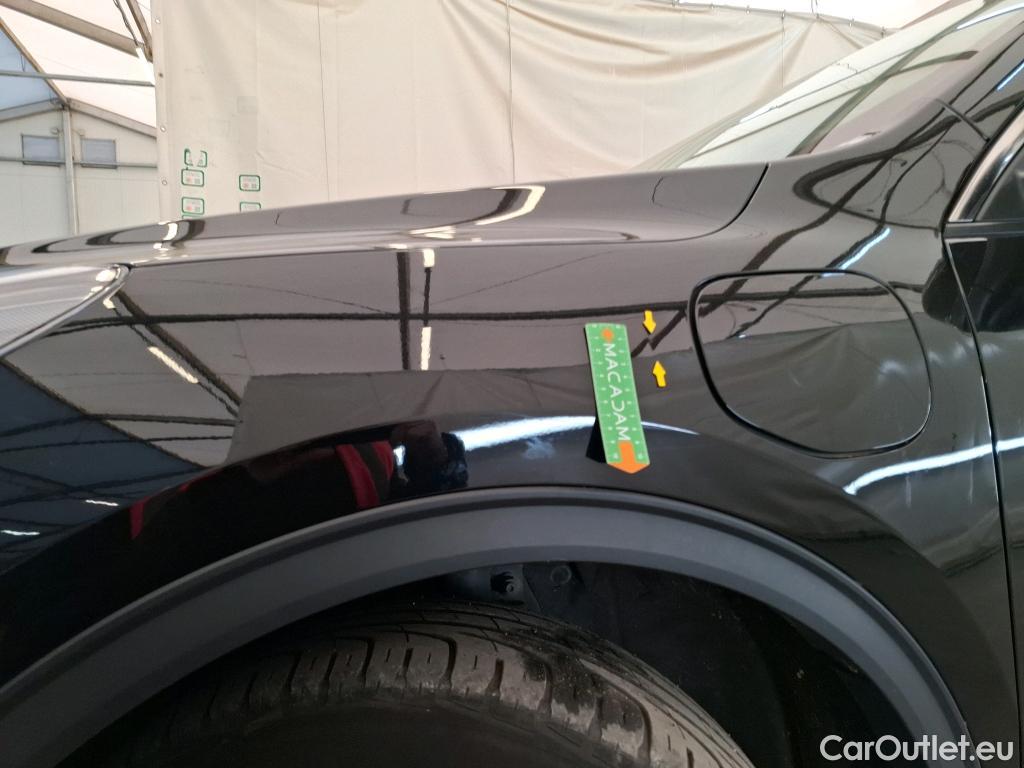  Ford  Kuga FORD  / 2019 / 5P / SUV 2.5 Dur 225 hybrid PHEV Pshift Titanium #40