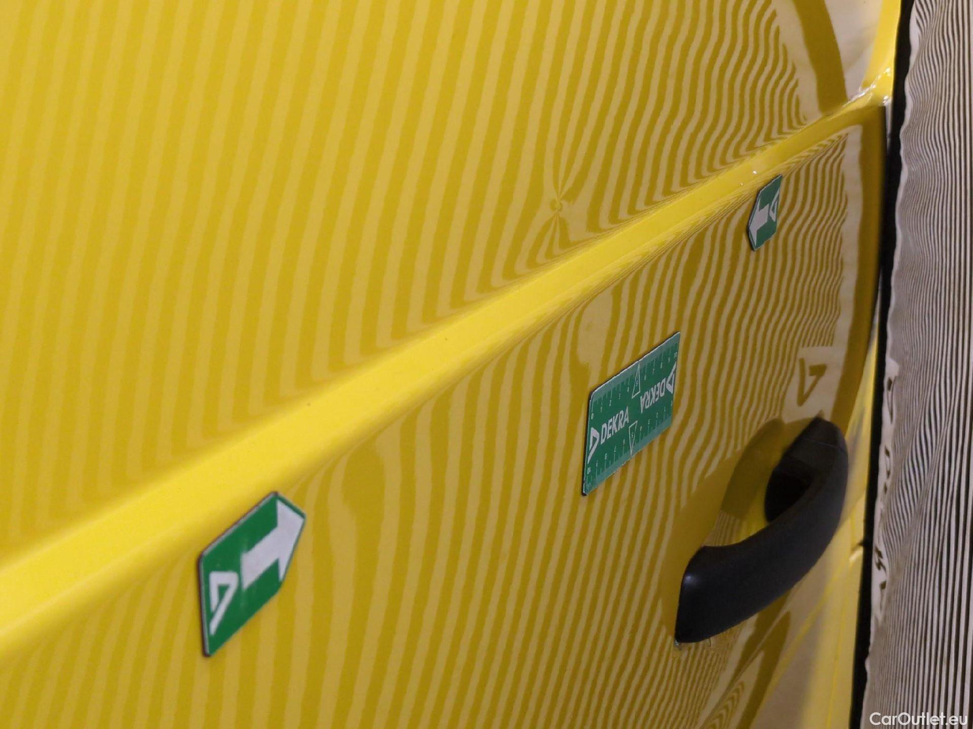 Renault  Master RENAULT  / 2019 / 4P / Fourgon tôlé FG Z.E.Tr CF F3100 L2H2 R75 AI - 19 #28