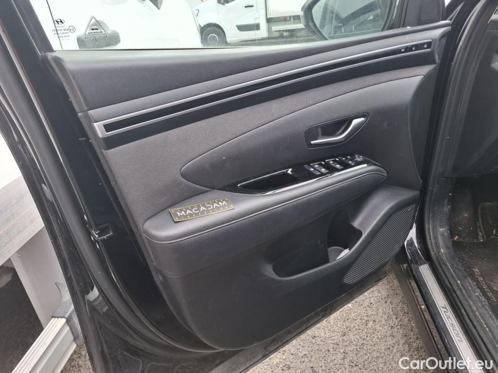  Hyundai  Tucson HYUNDAI  / 2020 / 5P / SUV 1.6 PHEV 265 HTRAC EXECUTIVE 4WD AUTO #111
