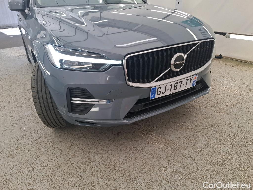  Volvo  XC60 VOLVO  5p SUV B4 AWD 197 Geartro 8 Momentum #1