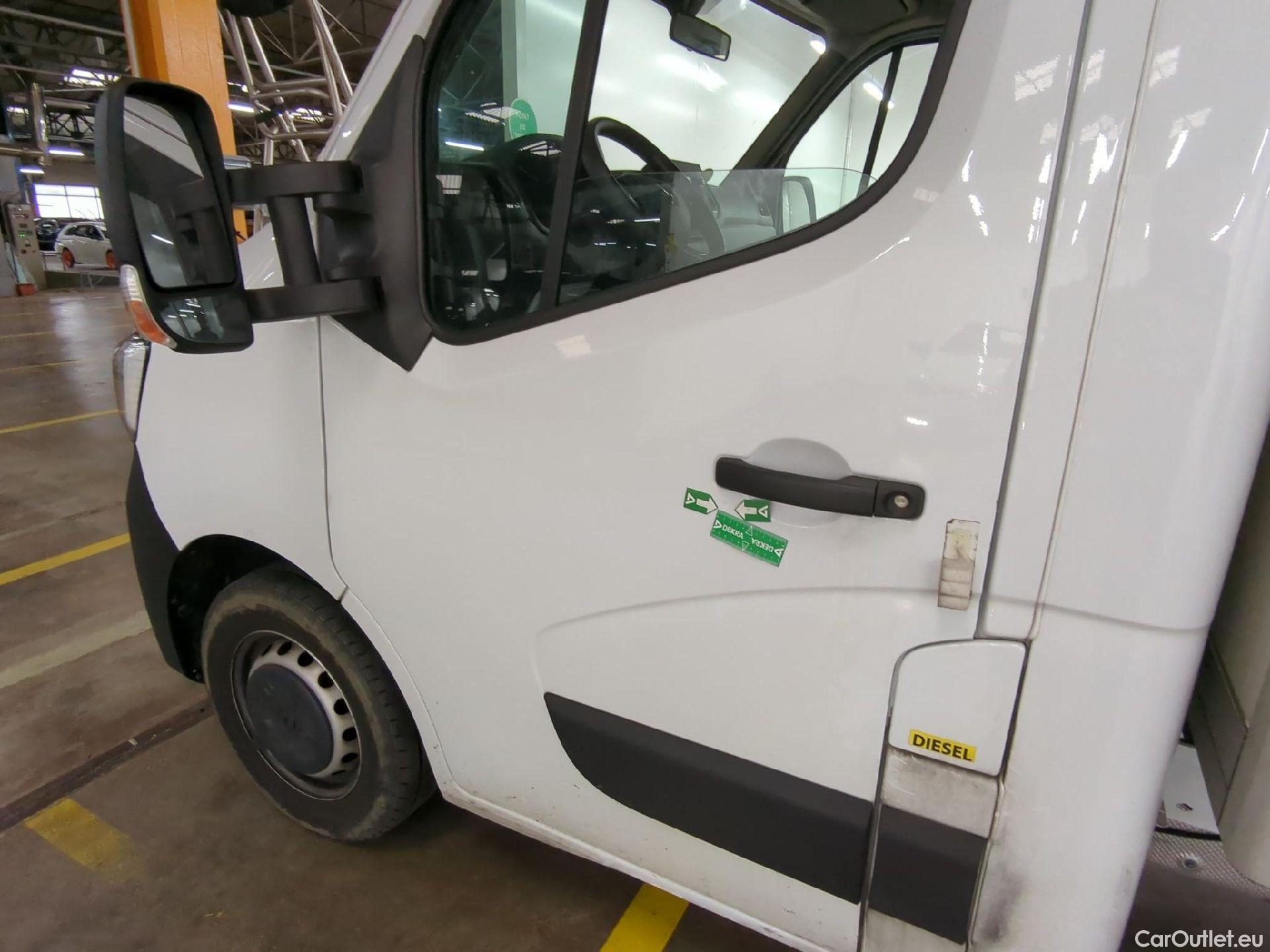  Renault  Master RENAULT  SC / 2019 / 2P / Châssis cabine CC Tr CF F3500 L3 Blue dCi 145 EVIE #8