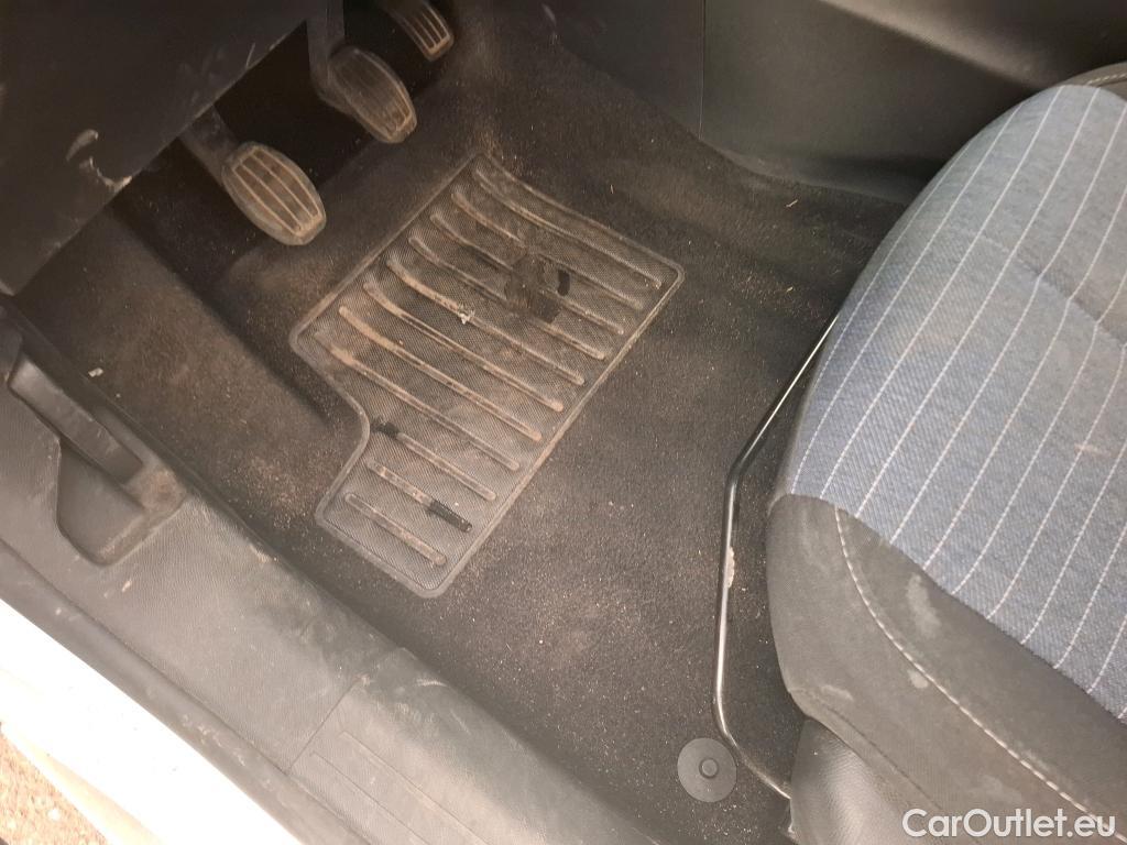  Peugeot  208  Premium 1.5 HDi 100CV BVM6 E6d #1