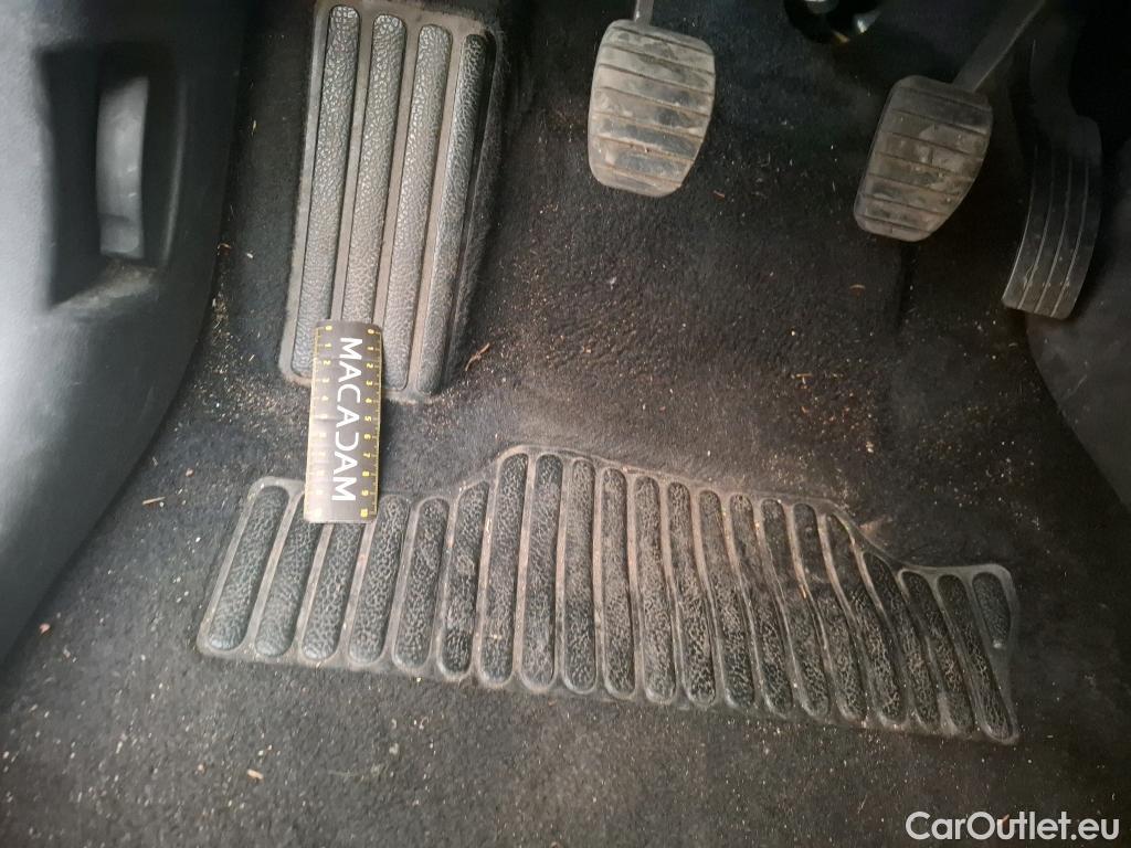  Renault  Clio  IV Air 1.5 dCi 75CV BVM5 E6 #33