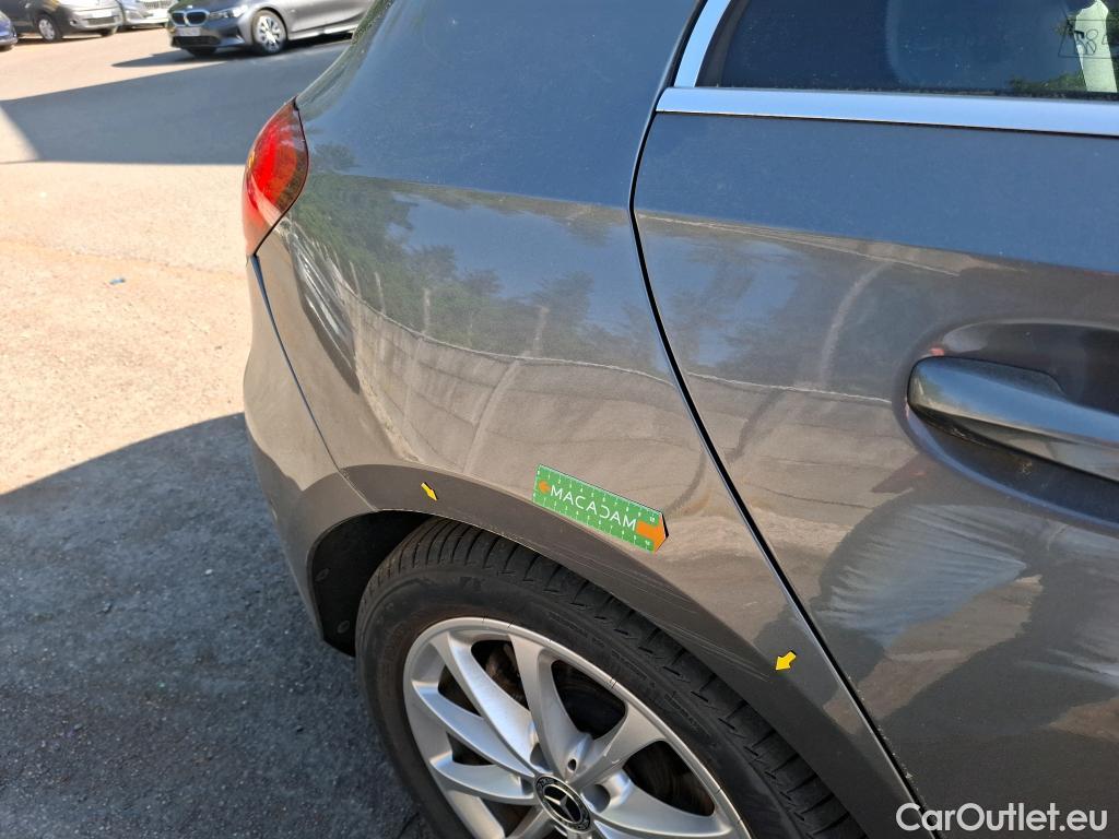  Mercedes  A-Klasse MERCEDES-BENZ Classe A Compact / 2018 / 5P / Berline A 200 Progressive Line 7G-DCT #8