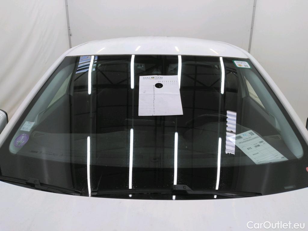  Peugeot  2008  Active Business 1.2 PureTech 100CV BVM6 E6d #15