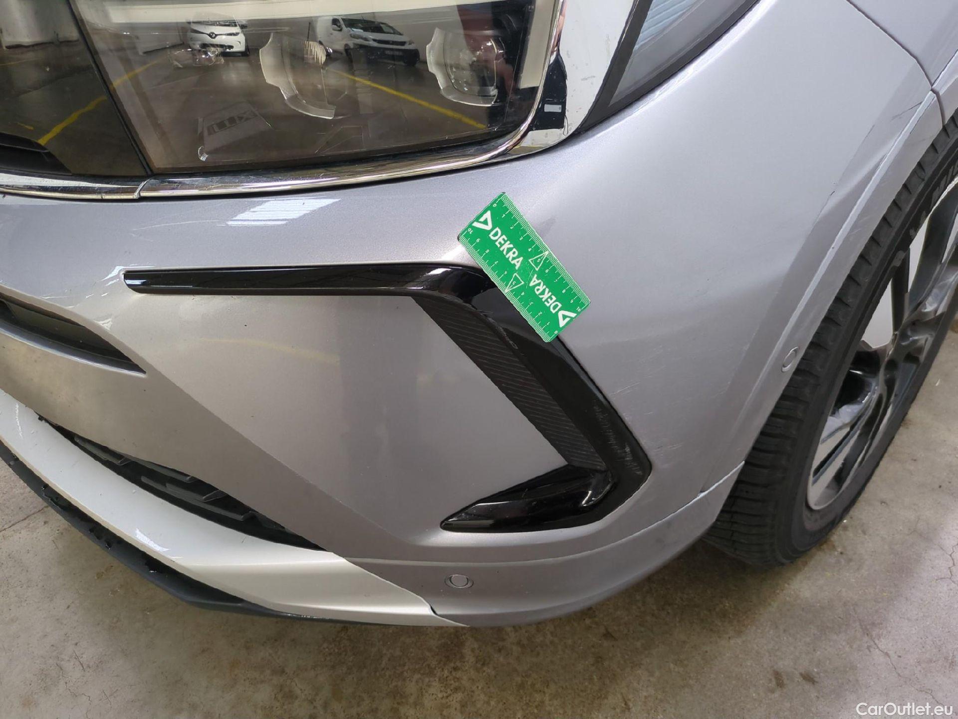  Opel   Grandland X Grandland X Business Elegance 1.5 130CV BVA8 6E #48