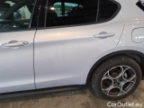  Alfa Romeo   STELVIO ALFA ROMEO / 2017 / 5P / SUV 2.2 TD 160 CV SPRINT AT8 RWD #68