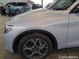  Alfa Romeo   STELVIO ALFA ROMEO / 2017 / 5P / SUV 2.2 TD 160 CV SPRINT AT8 RWD #77