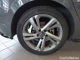  Volkswagen  Golf  VOLKSWAGEN / 2019 / 5P / BERLINA 1.5 ETSI EVO ACT 110KW R-LINE DSG #18