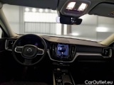  Volvo  XC60 VOLVO  / 2021 / 5P / SUV B4 D AUTOMATICO CORE #3