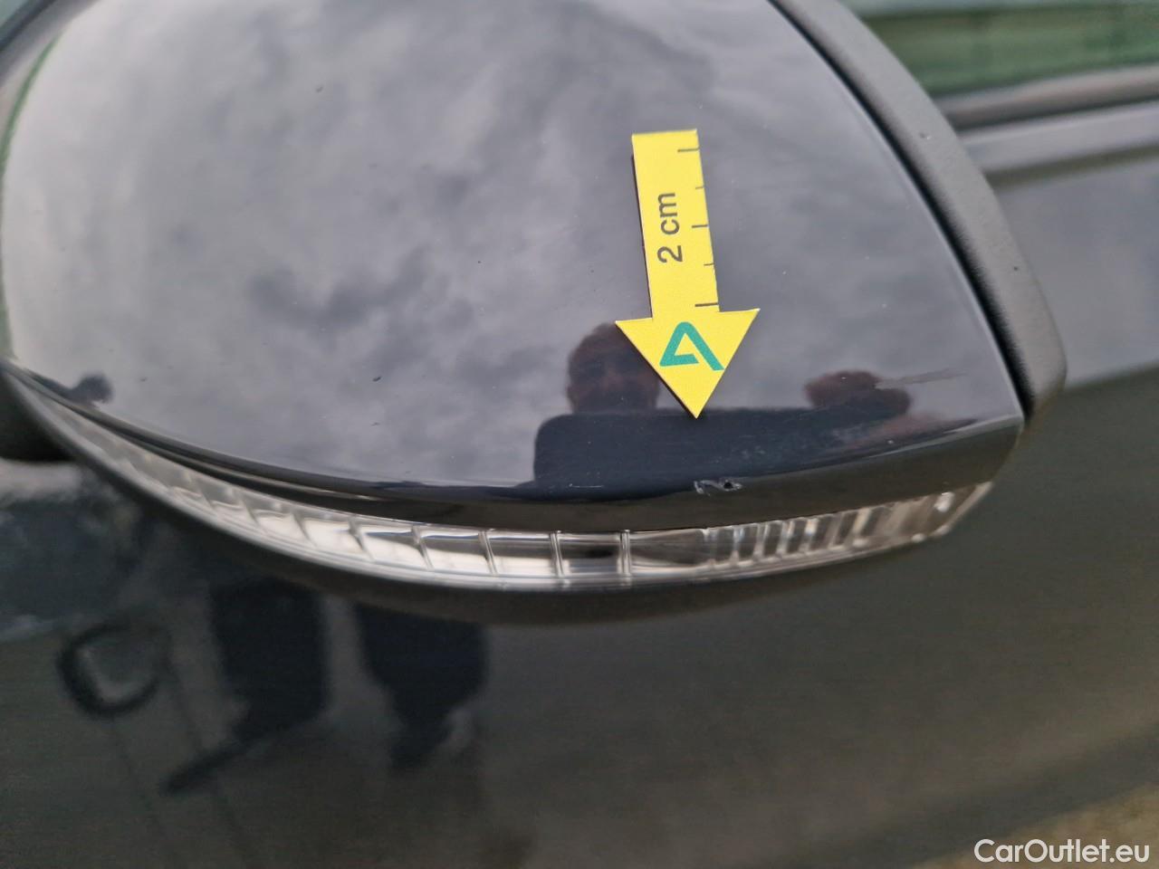  Volkswagen  Golf  Life 1.0 TSI #3