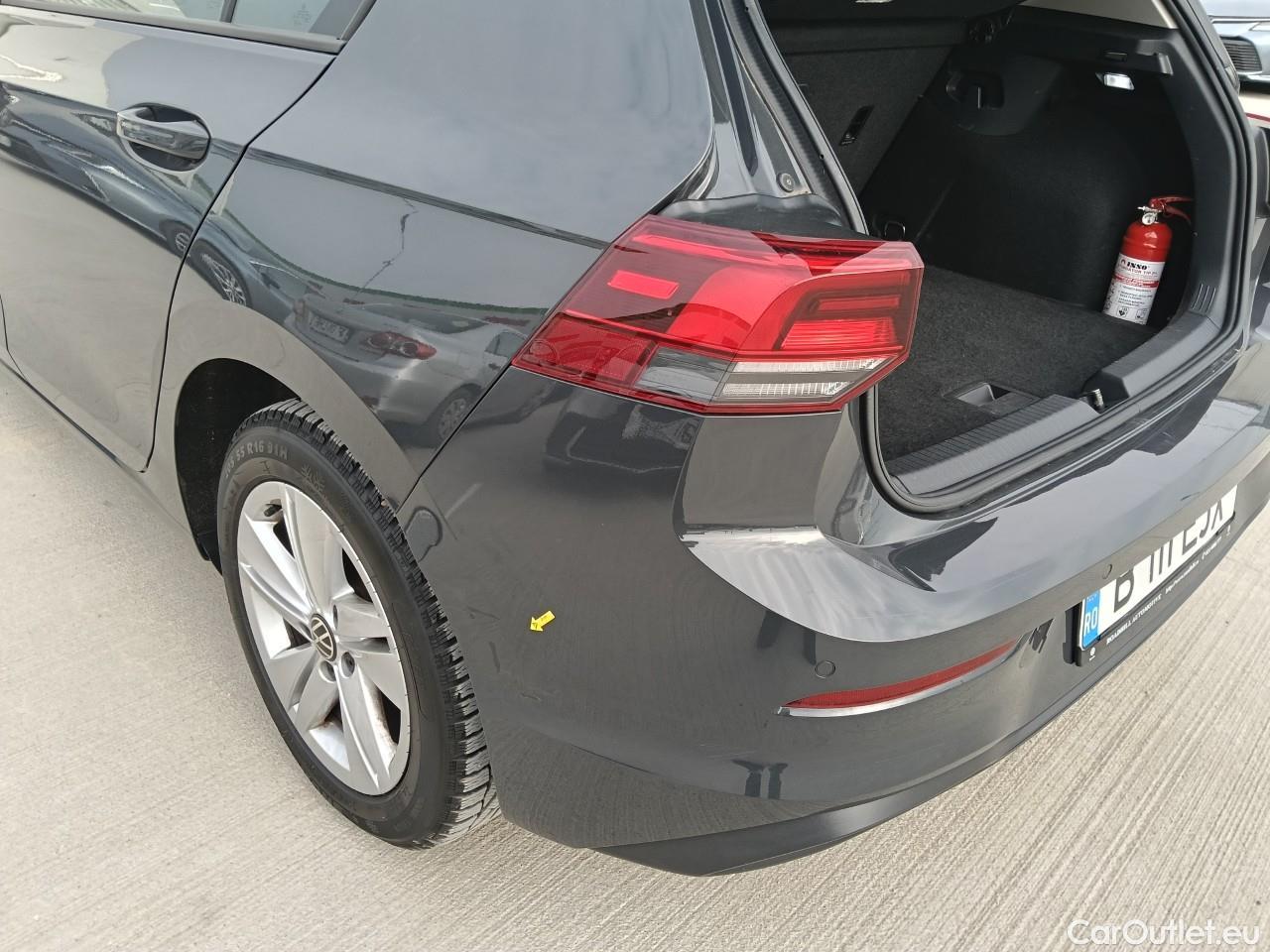  Volkswagen  Golf  Life 1.0 TSI #25