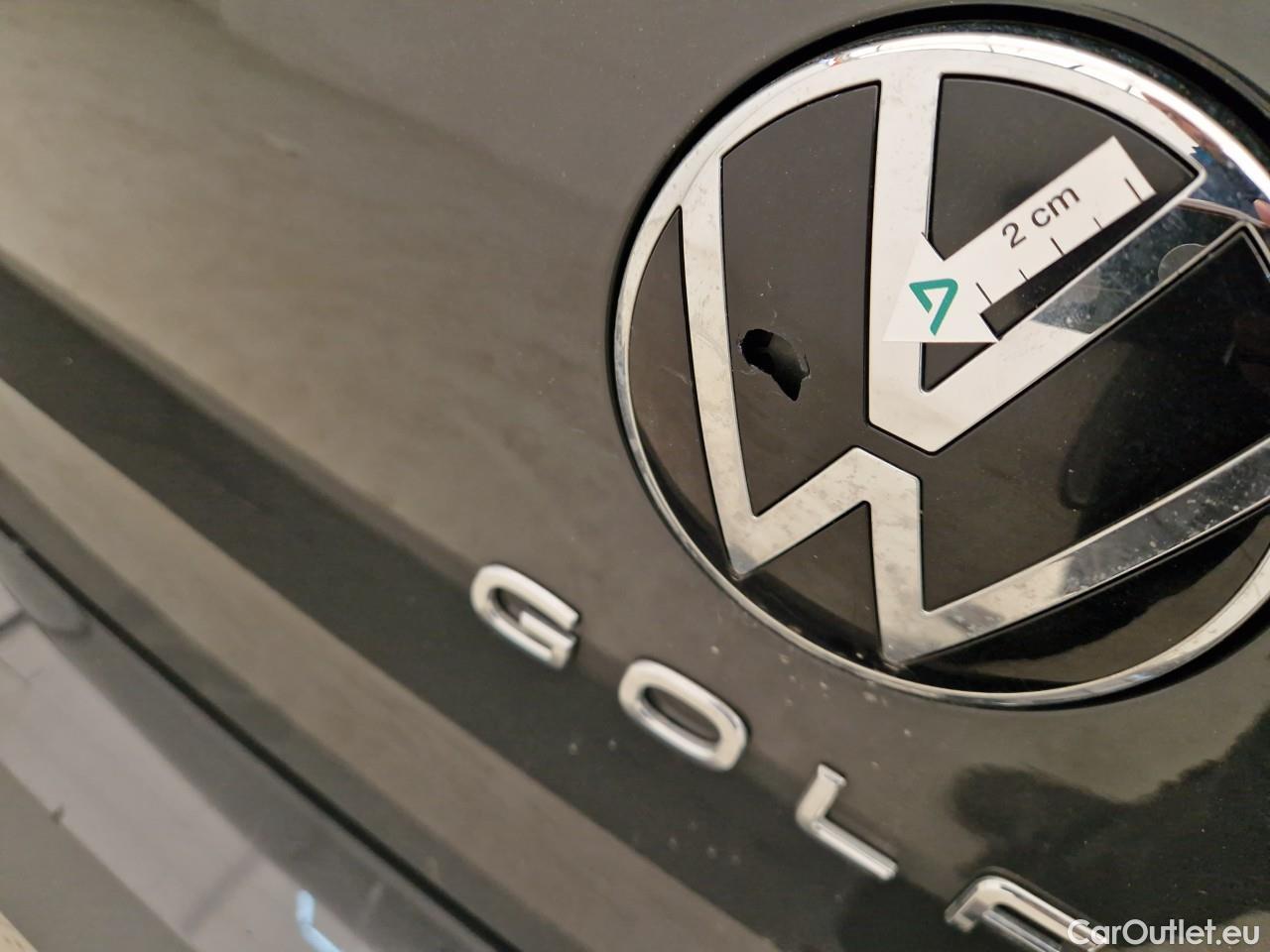  Volkswagen  Golf  Life 1.0 TSI #35