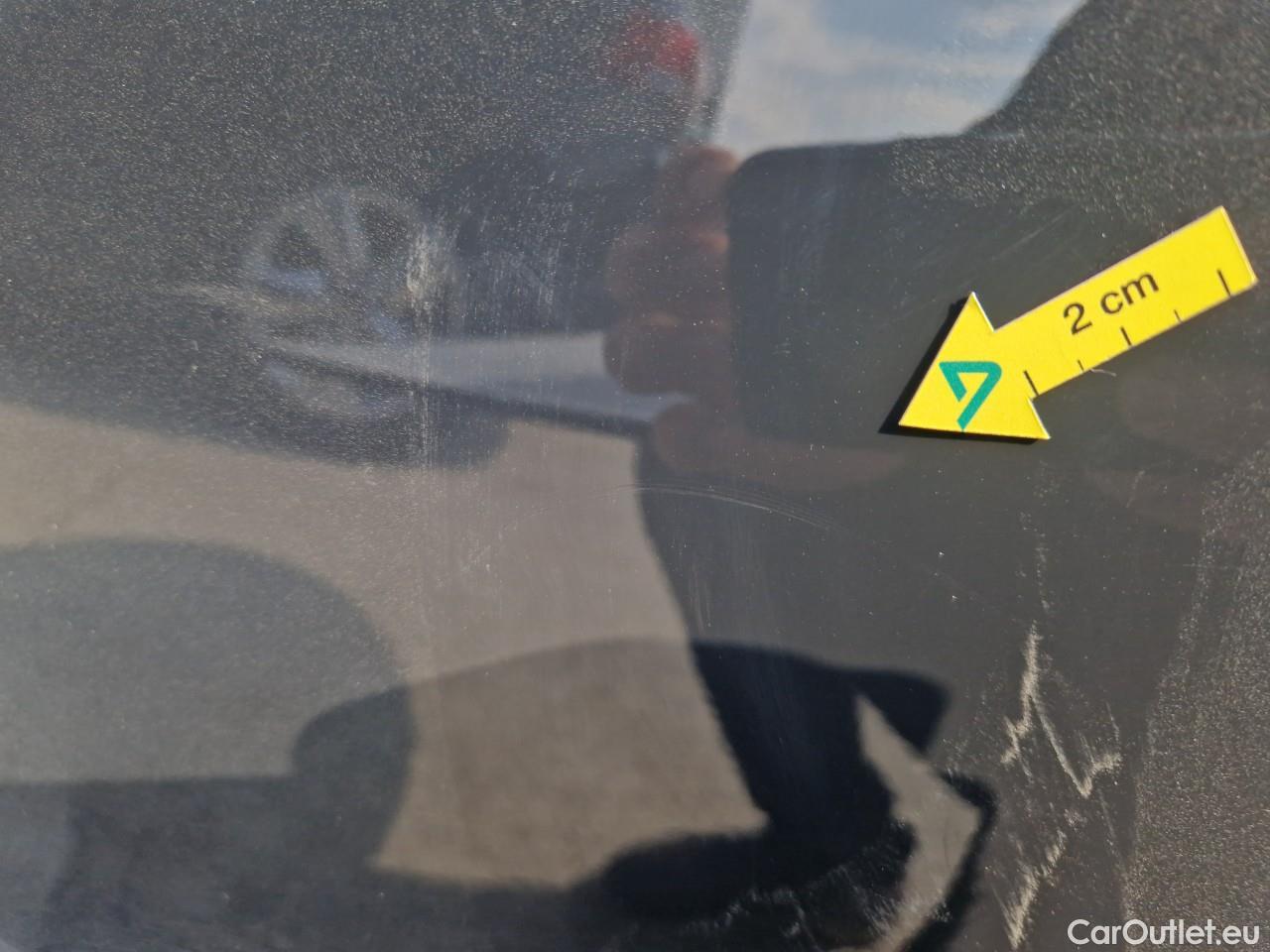  Volkswagen  Golf  Life 1.0 TSI #27