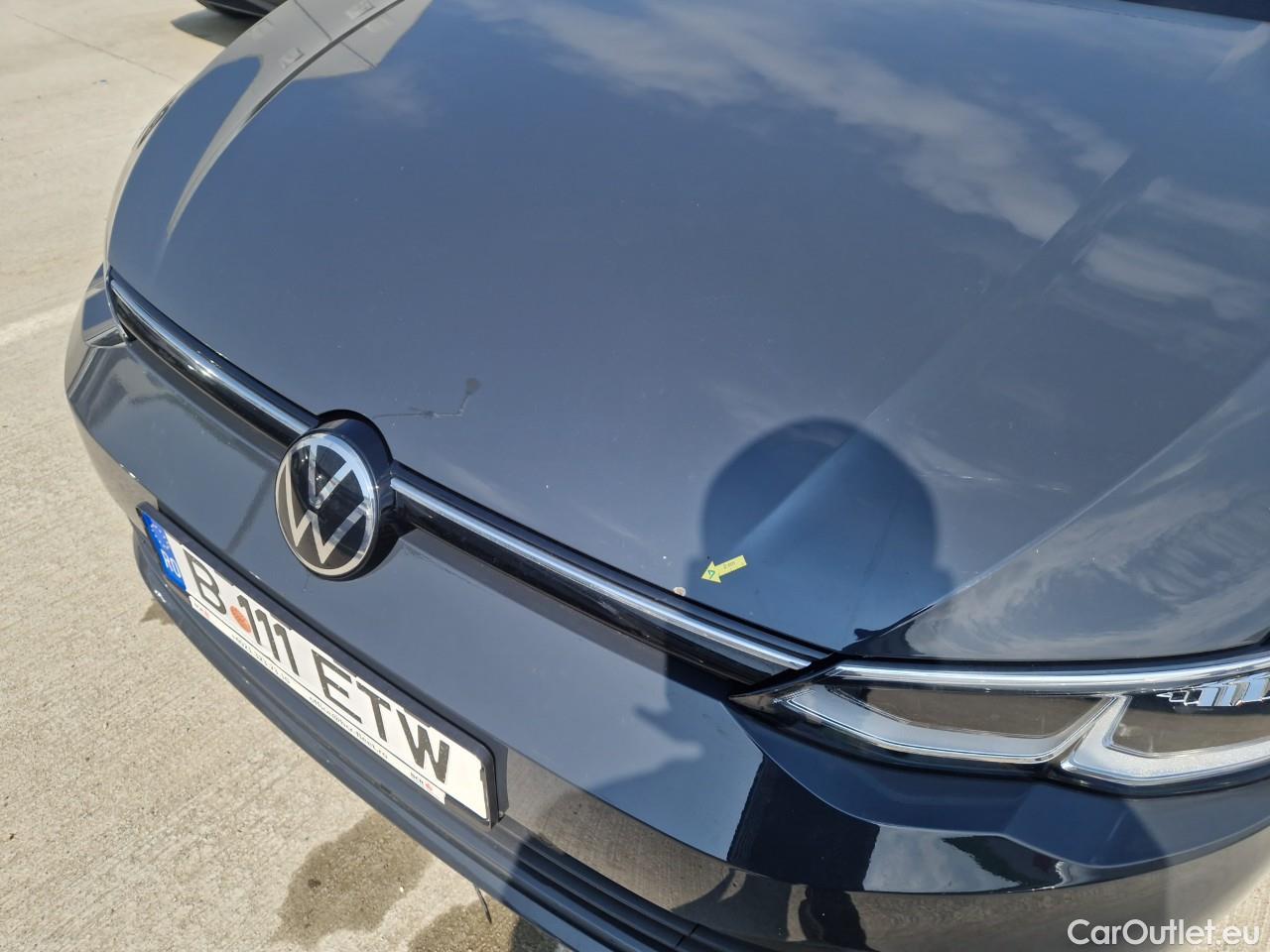 Volkswagen  Golf  Life 1.0 TSI #10