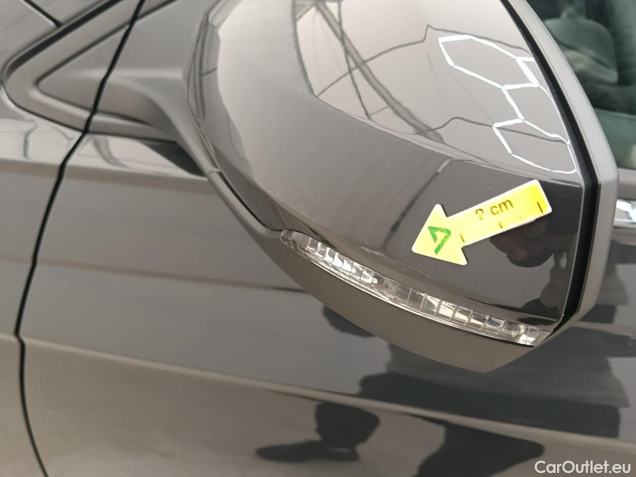  Volkswagen  Polo 1.0 80CP Trendline #8