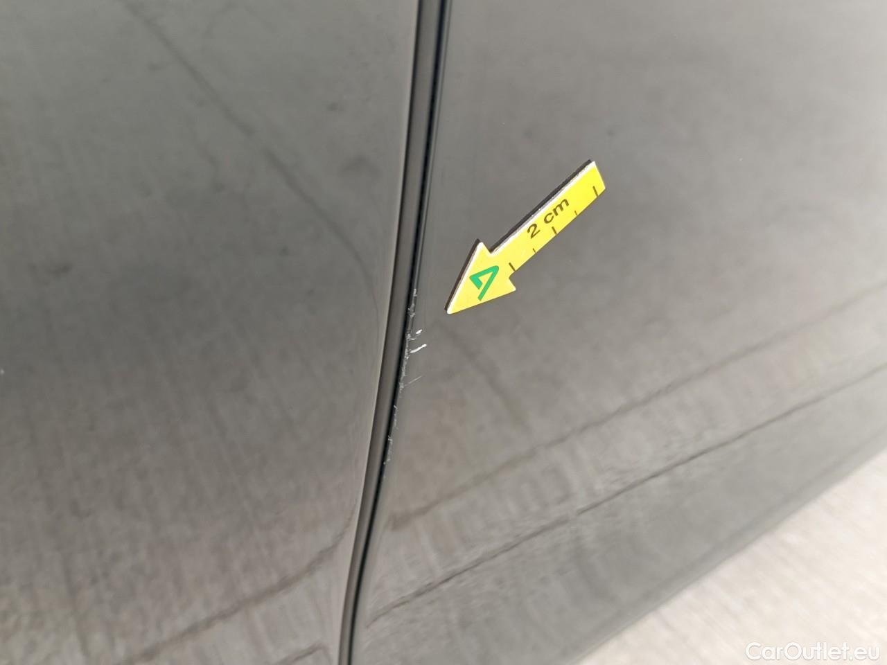  Volkswagen  Golf  Life 1.0 TSI #24