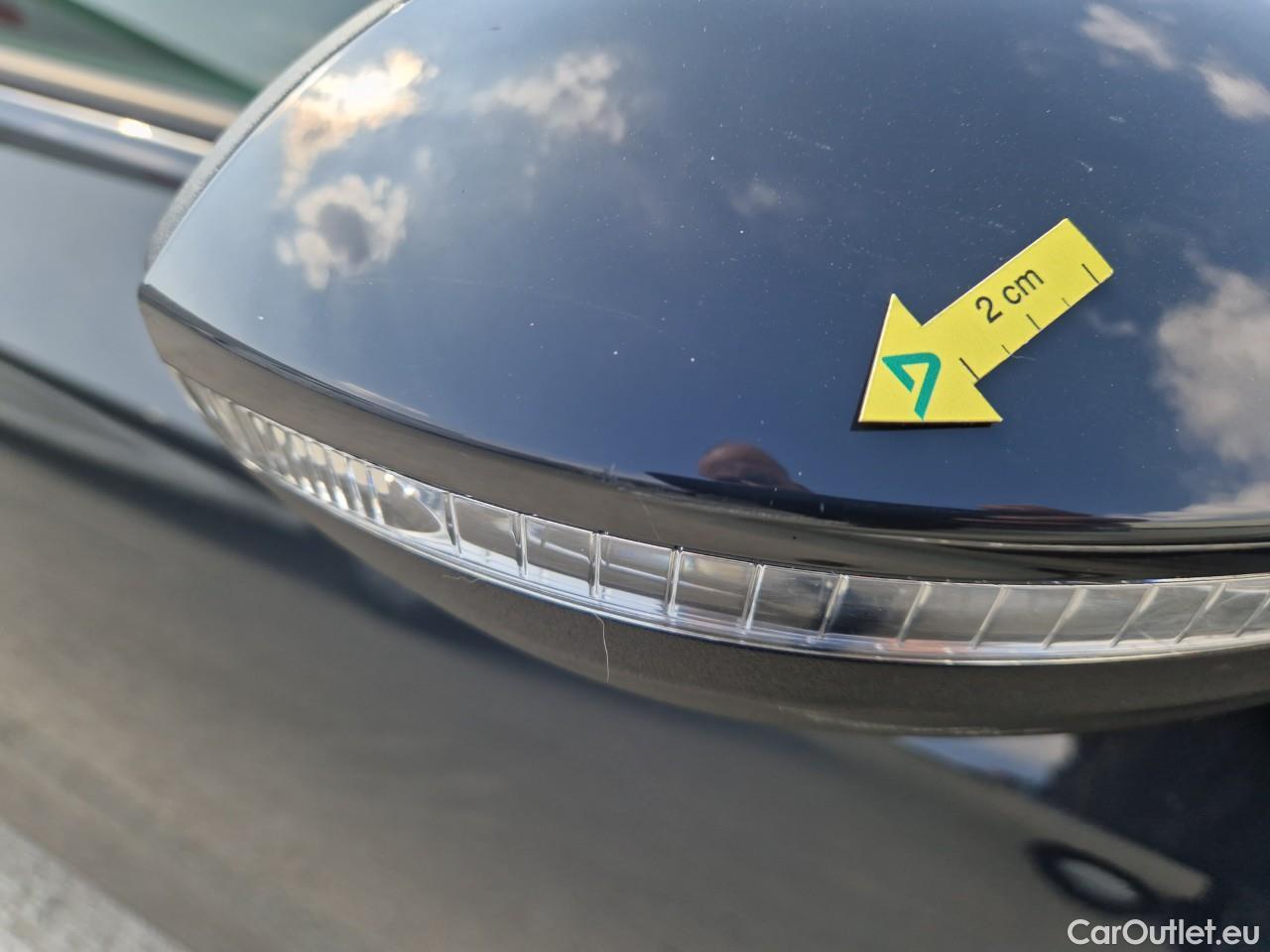  Volkswagen  Golf  Life 1.0 TSI #16