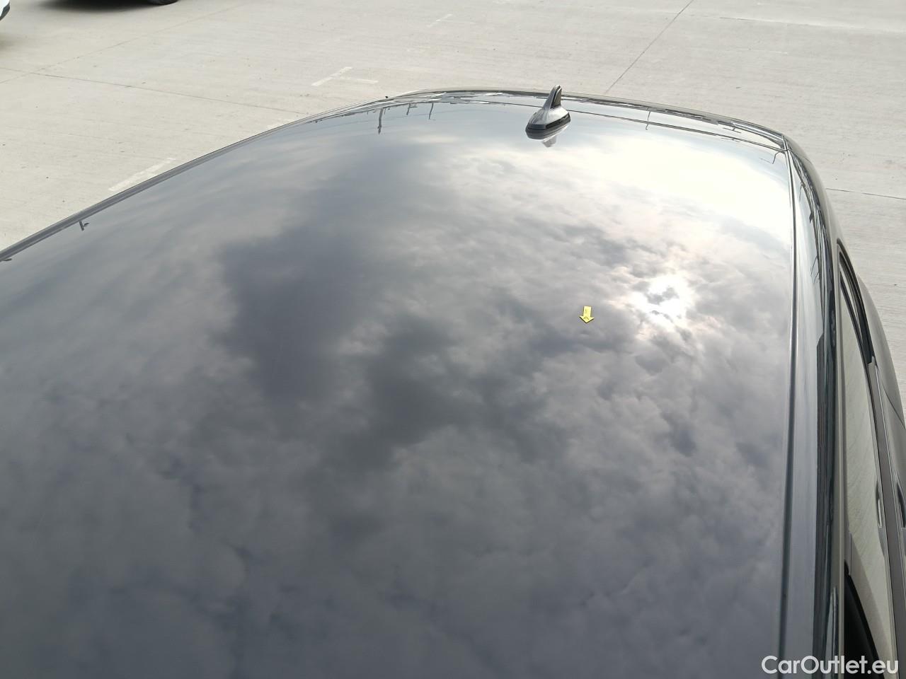  Volkswagen  Golf  Life 1.0 TSI #35