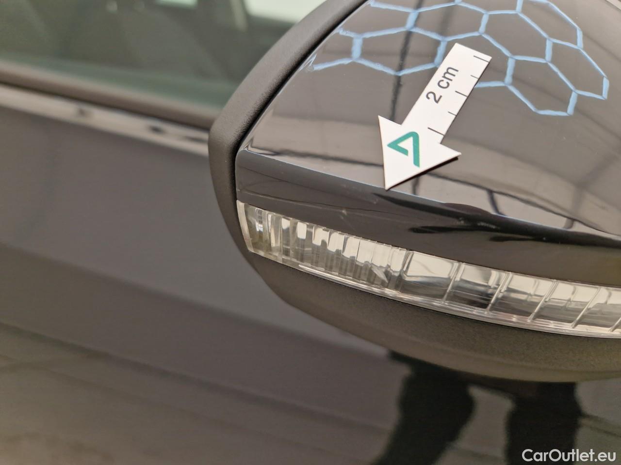  Volkswagen  Golf  Life 1.0 TSI #22