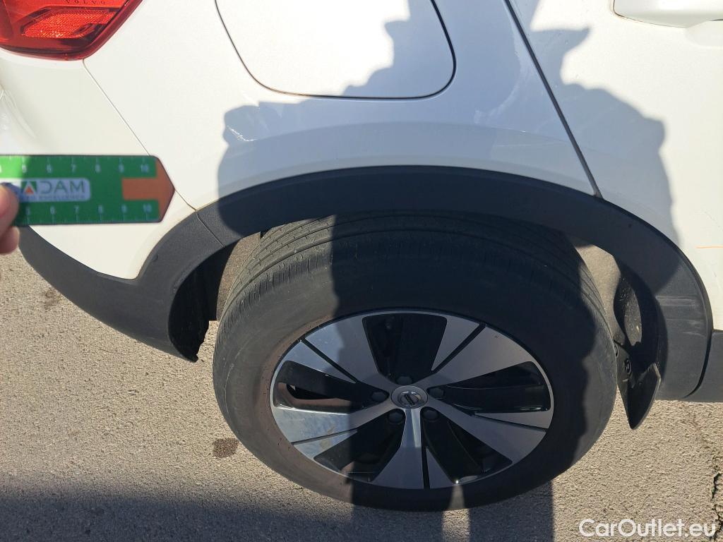  Volvo  XC 40 VOLVO XC40 todoterreno 2.0 B3 G Plus Dark Auto 160 CV  #31