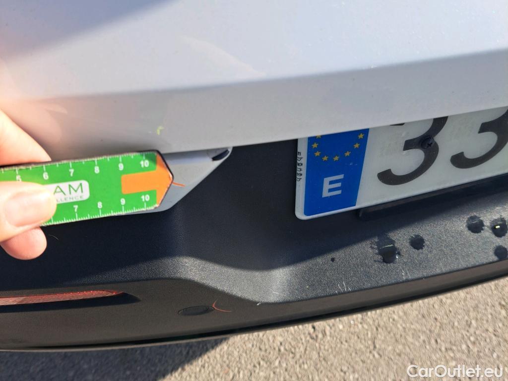  Volvo  XC 40 VOLVO XC40 todoterreno 2.0 B3 G Plus Dark Auto 160 CV  #42