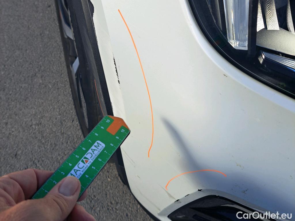  Volvo  XC 40 VOLVO XC40 todoterreno 2.0 B3 G Plus Dark Auto 160 CV  #25