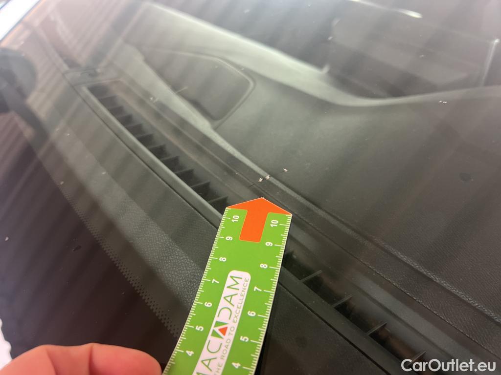  Peugeot  3008 PEUGEOT  / 2020 / 5P / todoterreno 1.2 PureTech 96KW S&S Active Pack EAT8 #2