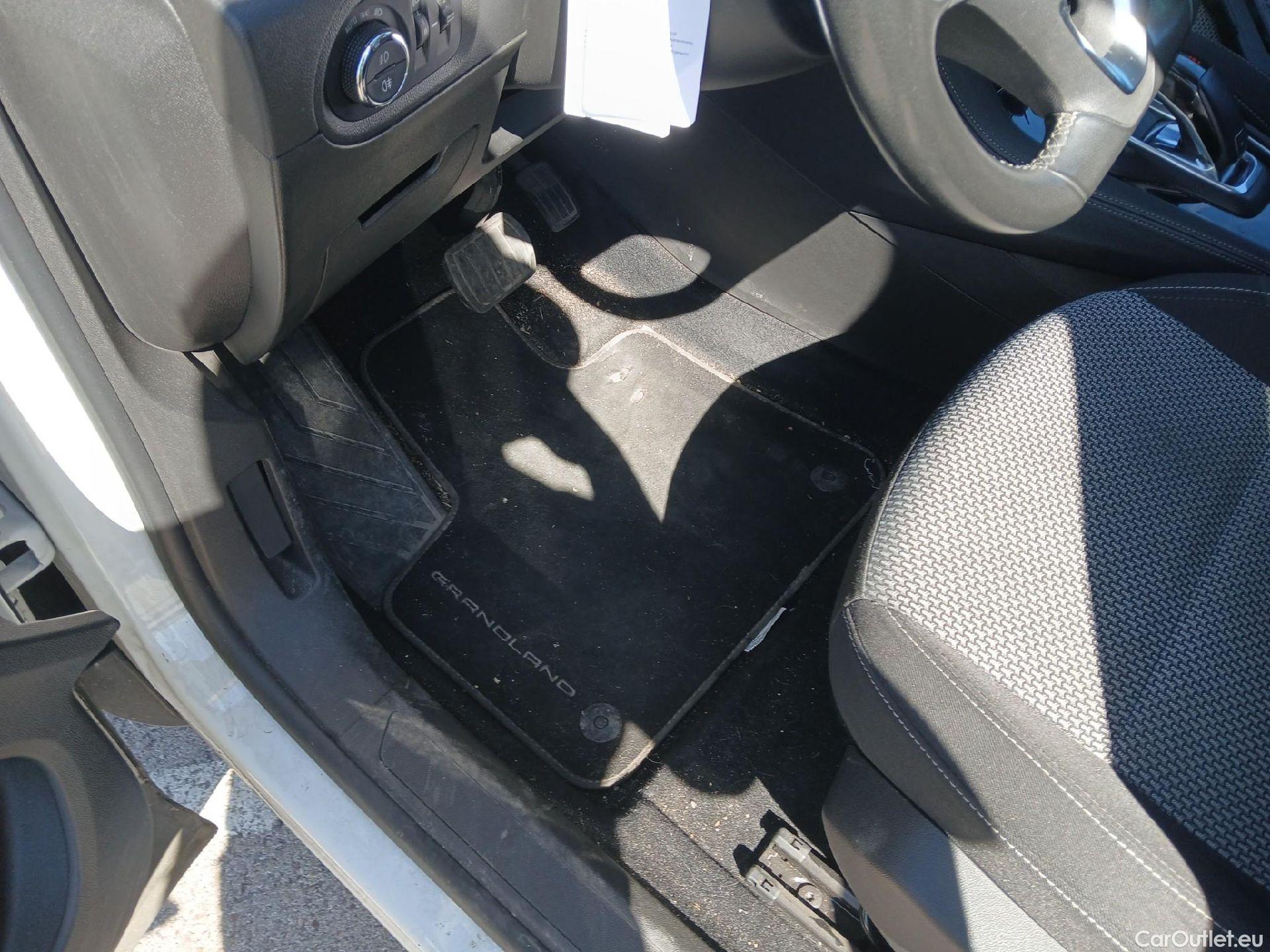  Opel   Grandland X OPEL Grandland / 2021 / 5P / todoterreno 1.5 CDTi Business Edition Auto #1