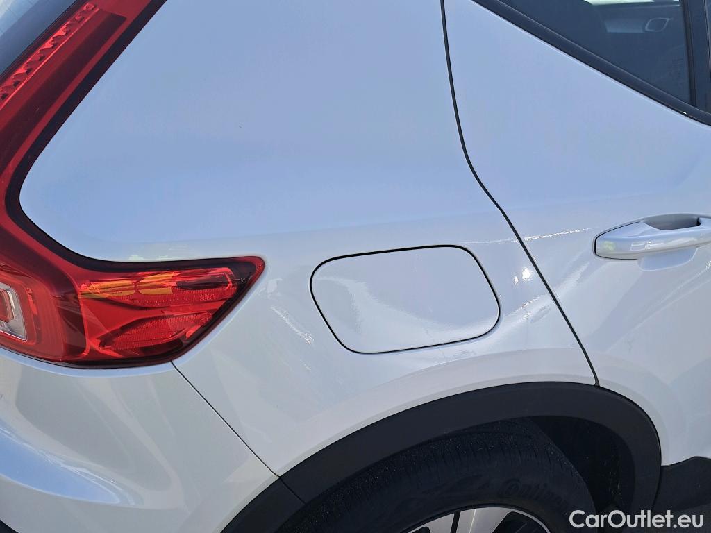  Volvo  XC 40 VOLVO XC40 / 2017 / 5P / todoterreno 1.5 T4 Twin Recharge R-Design Exp Auto #9