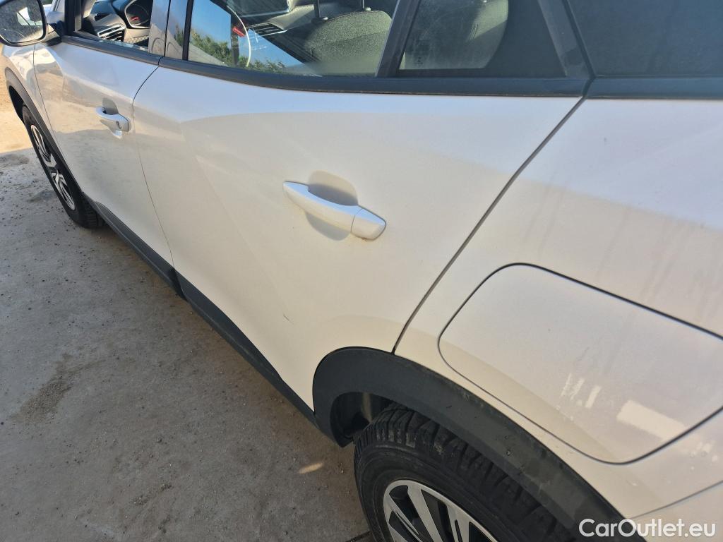  Peugeot  2008 PEUGEOT  / 2019 / 5P / todoterreno Active BlueHDI 81kW (110CV) #5