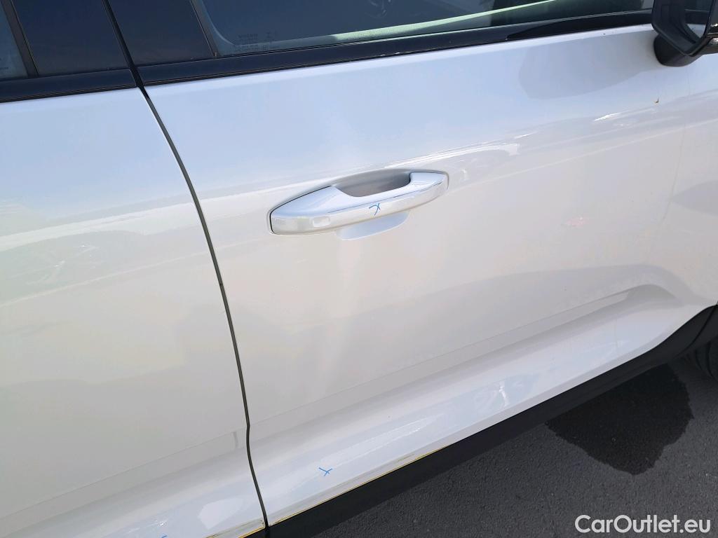  Volvo  XC 40 VOLVO XC40 / 2017 / 5P / todoterreno 1.5 T4 Twin Recharge R-Design Exp Auto #19