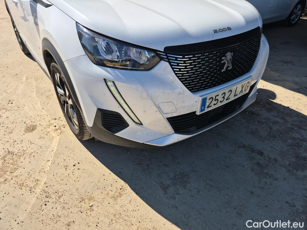  Peugeot  2008 PEUGEOT  / 2019 / 5P / todoterreno Allure BlueHDI 81kW (110CV) #13