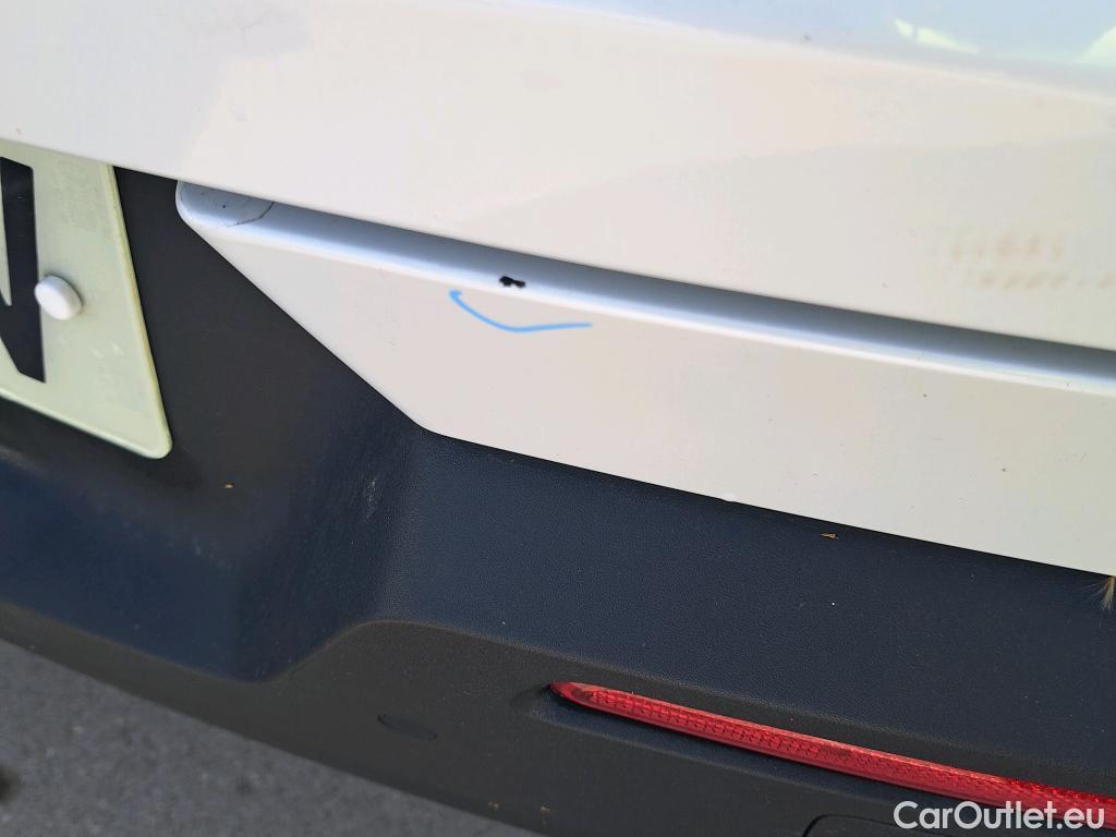  Volvo  XC 40 VOLVO XC40 / 2017 / 5P / todoterreno 1.5 T4 Twin Recharge R-Design Exp Auto #24