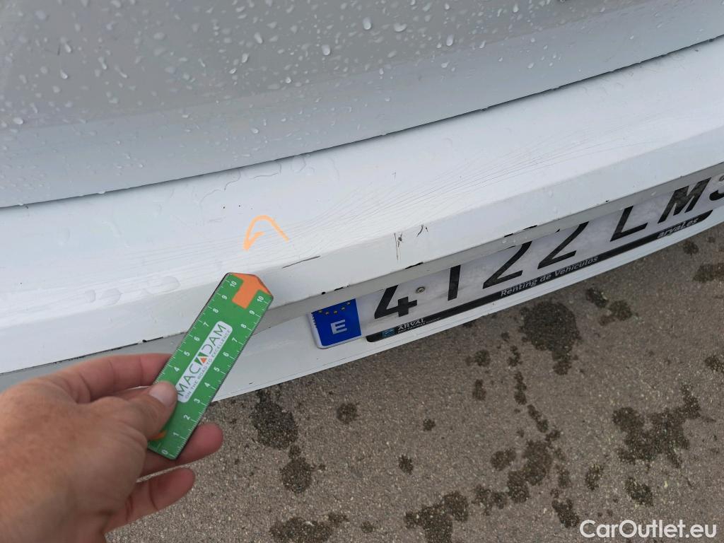  Volkswagen  Polo VOLKSWAGEN  / 2017 / 5P / berlina con portón Edition 1.0 59kW (80CV) #6