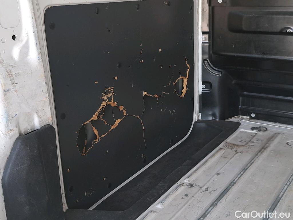  Opel  Vivaro OPEL  / 2019 / 4P / furgón 1.5 Diésel 74kW (100CV) M Std Express (AC) #31