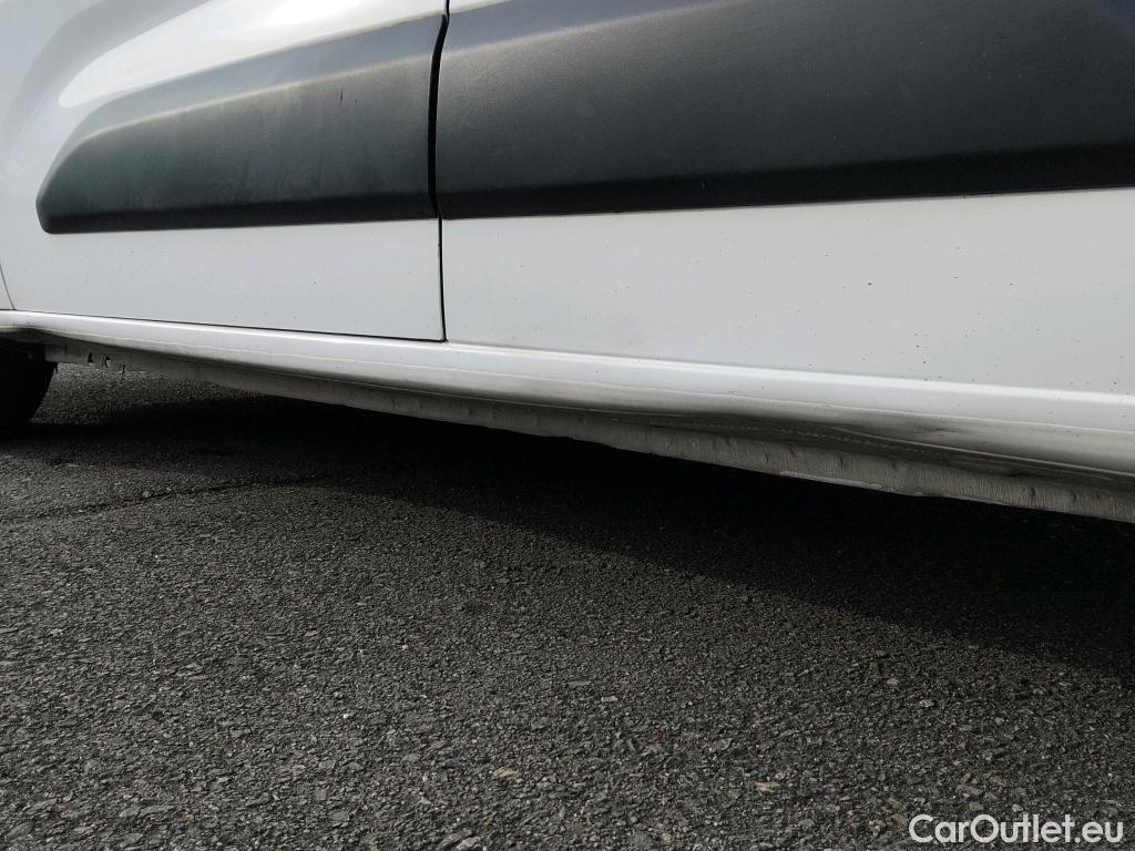  Citroen  Berlingo CITROEN  / 2018 / 4P / monovolumen compacto Talla M BlueHDi 100 LIVE #3