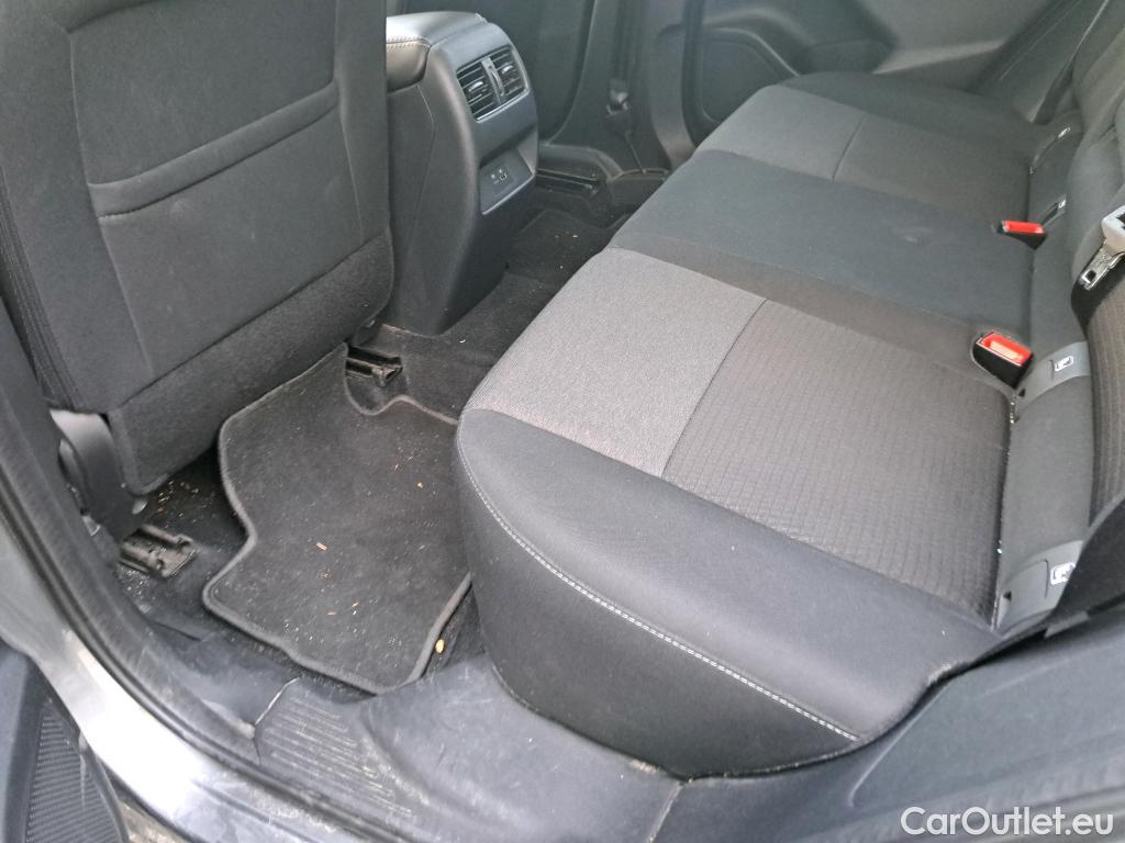  Nissan  Qashqai NISSAN  / 2021 / 5P / todoterreno DIG-T 103kW N-Connecta #32