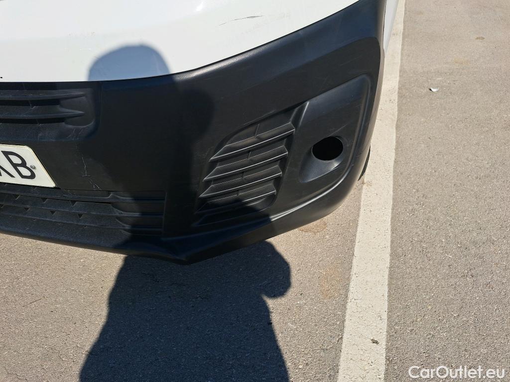  Opel  Vivaro OPEL  / 2019 / 4P / furgón 1.5 Diésel 74kW (100CV) M Std Express (AC) #46