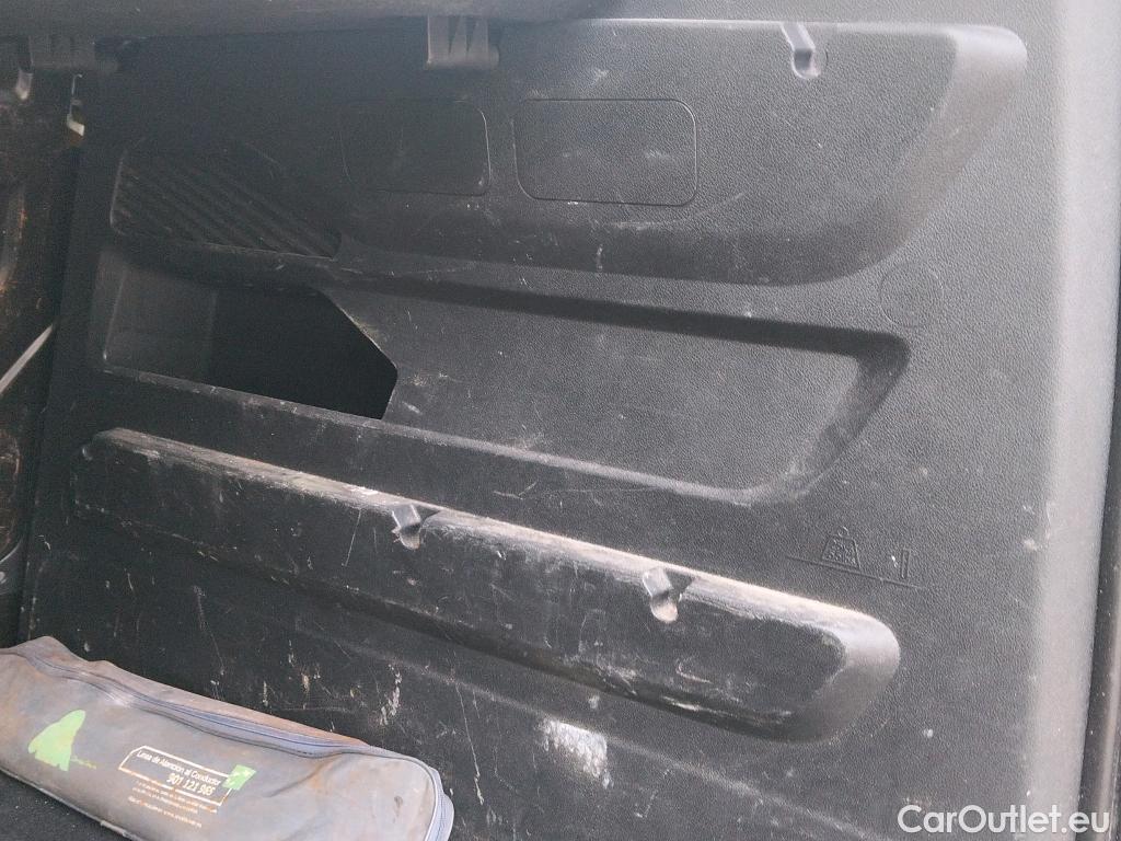  Citroen  Berlingo CITROEN  / 2018 / 4P / monovolumen compacto Talla M BlueHDi 100 LIVE #27
