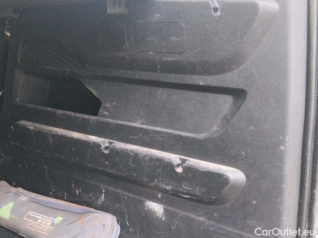  Citroen  Berlingo CITROEN  / 2018 / 4P / monovolumen compacto Talla M BlueHDi 100 LIVE #28