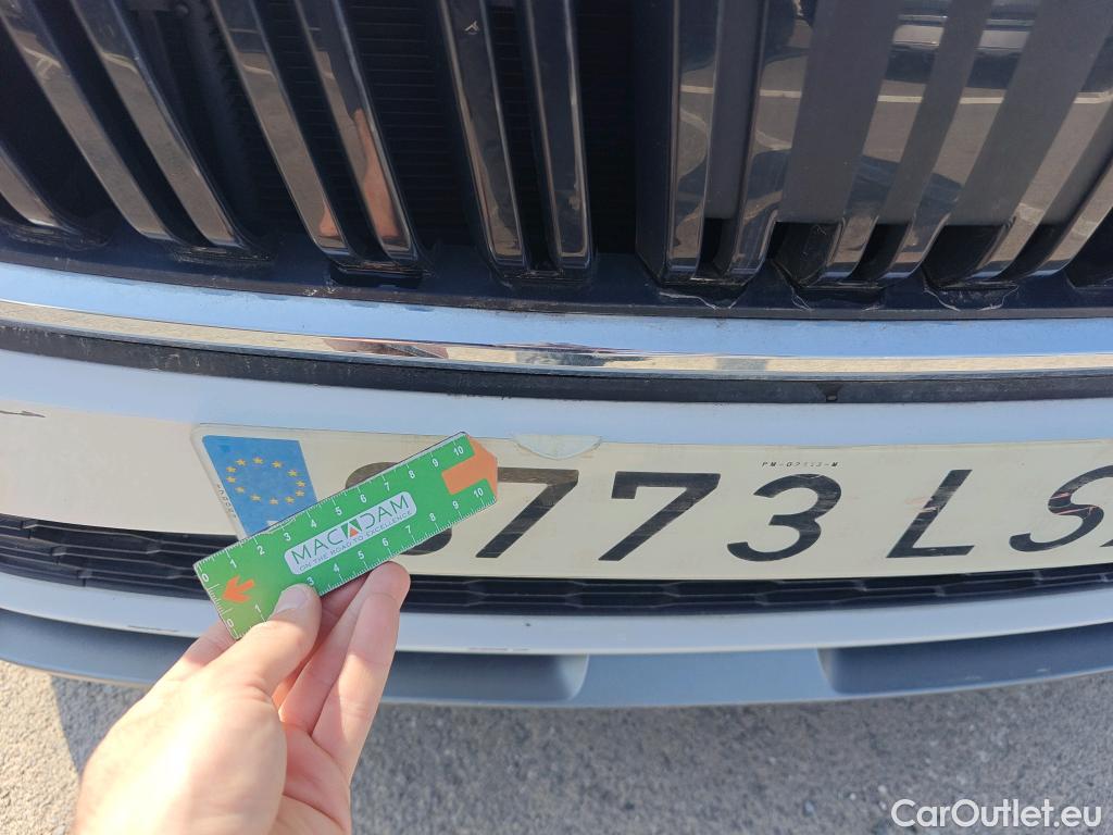  Skoda  KAMIQ SKODA  1.0 TSI 81kW (110CV) DSG Ambition (CX) #39