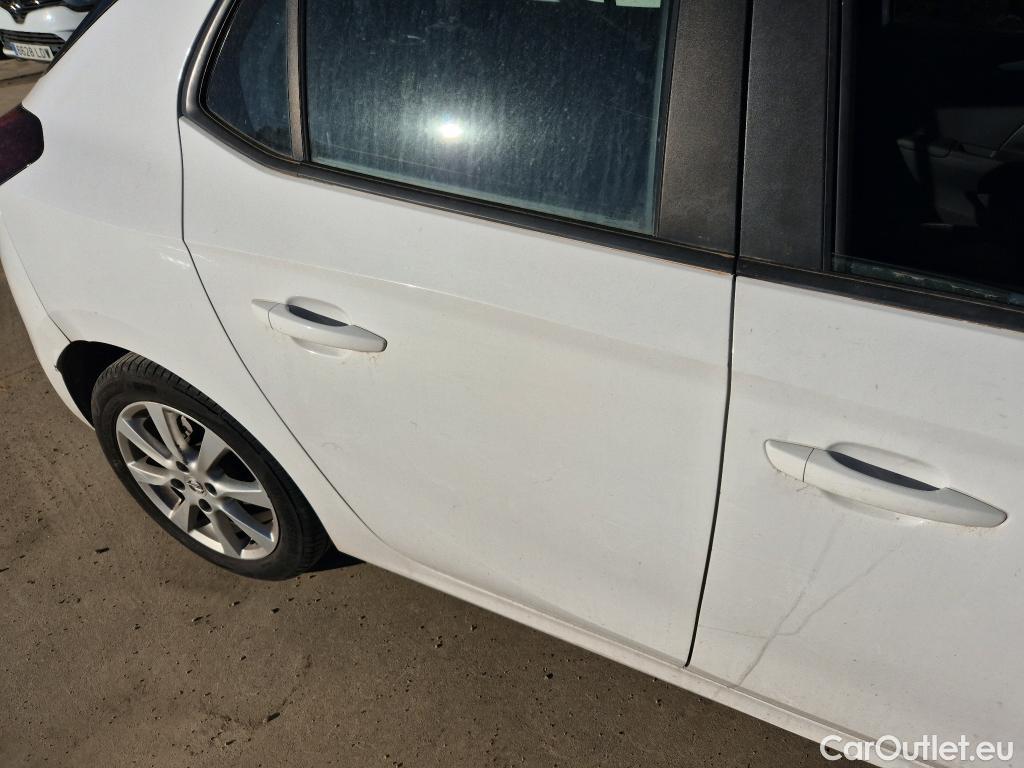  Opel  Corsa OPEL  / 2019 / 5P / berlina con portón 1.2T XHL 74kW (100CV) Edition (AC2) #37