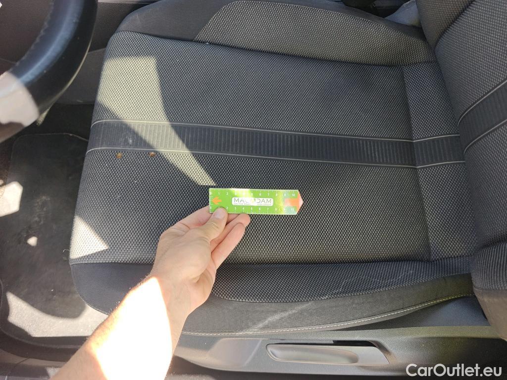  Volkswagen  T-ROC VOLKSWAGEN  / 2021 / 5P / todoterreno Life 1.5 TSI 110kW (150CV) DSG #21