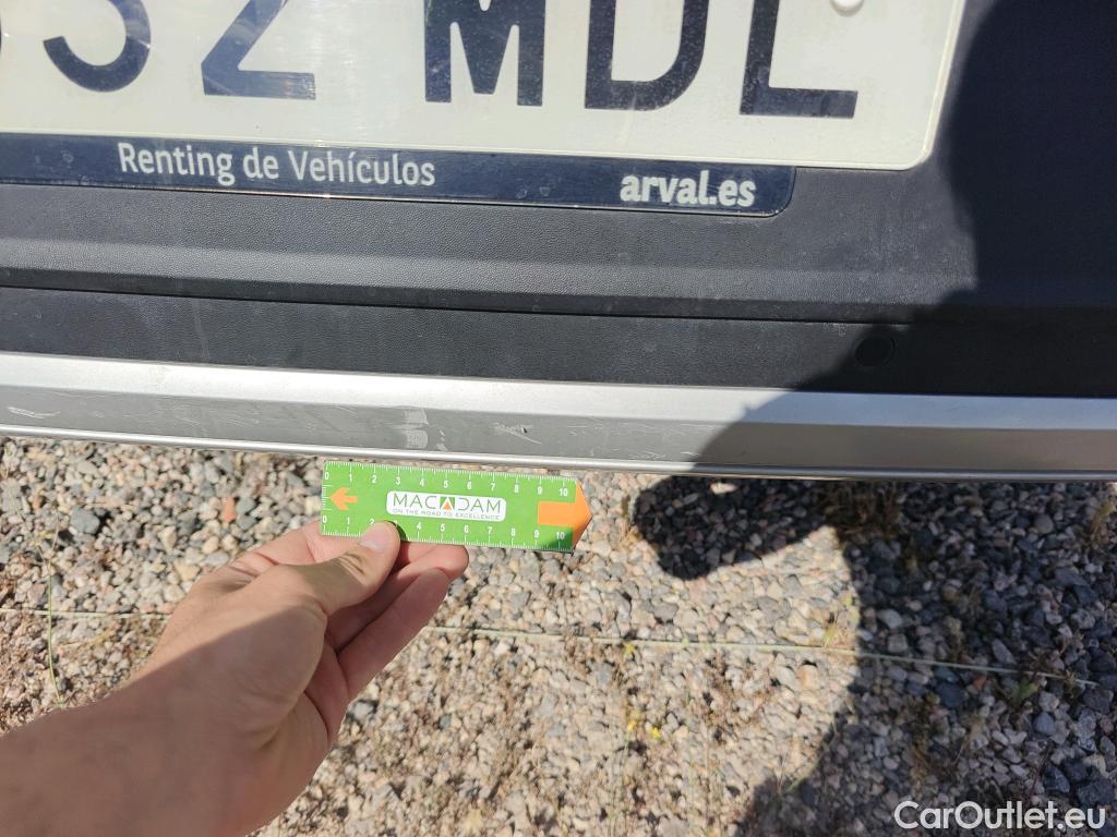  Volkswagen  T-ROC VOLKSWAGEN  / 2021 / 5P / todoterreno Life 1.5 TSI 110kW (150CV) DSG #39