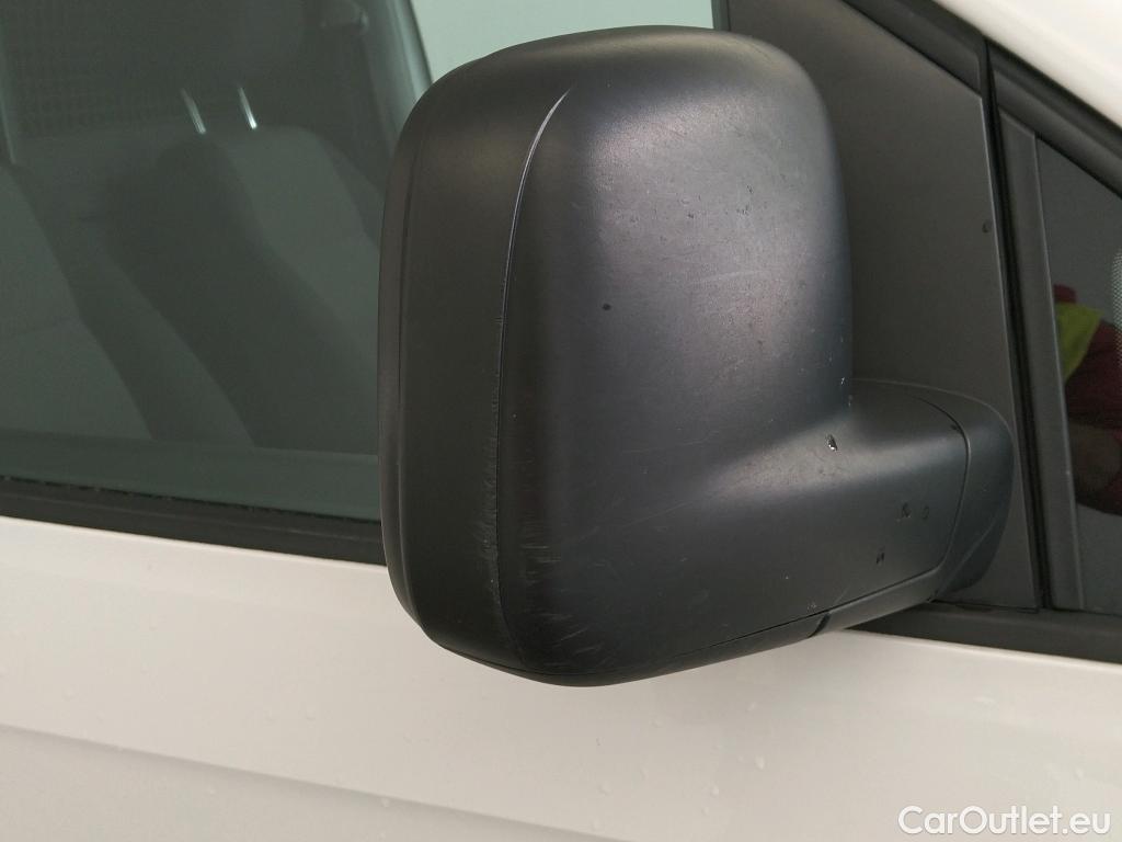  Volkswagen  Caddy VOLKSWAGEN  VU 4p 4G furgón derivado de t Furgón 2.0 TDI SCR 4MOTION BMT 122CV #36